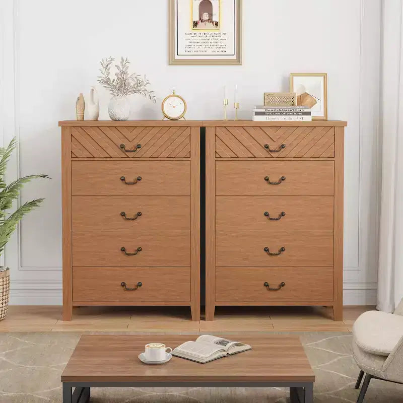Cassettiera a 5 cassetti per camera da letto, comodino a 5 cassetti marrone con elegante design a V, organizer in legno per soggiorno, cameretta dei bambini