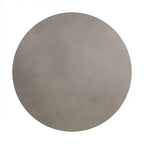 Tavolo da pranzo rotondo Revival in cemento/rovere grigio - Armen Living: Base affusolata in rovere spazzolato nero, 4 posti a sedere
